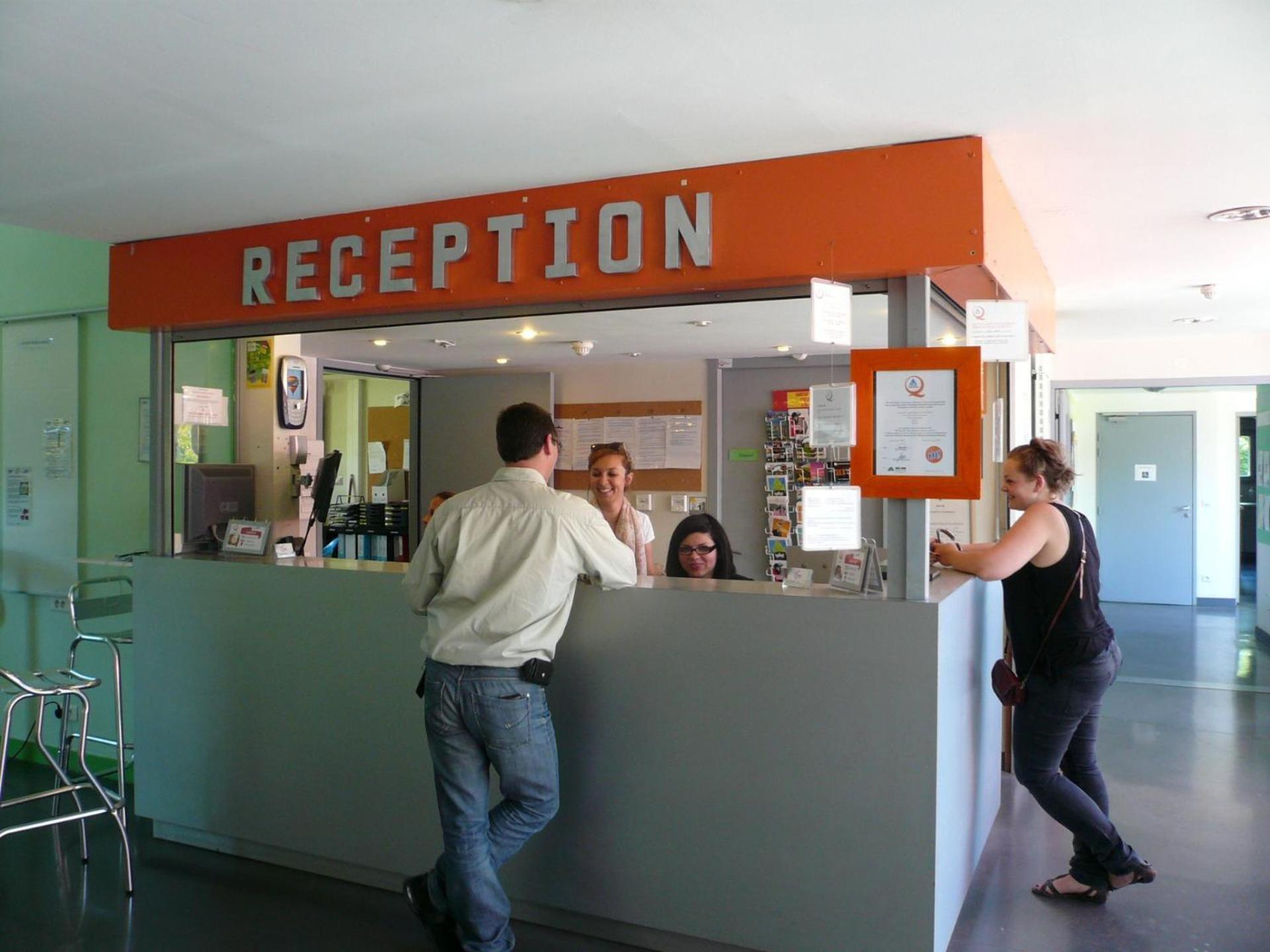 Auberge De Jeunesse Hi Grenoble 艾奇罗里斯 外观 照片